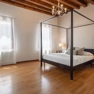  דירה Design Palace By Wonderful Italy